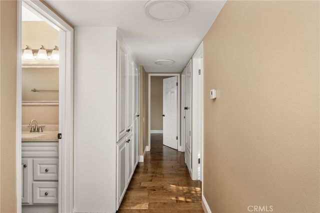 338 W Kelly B, Orange, CA 92866