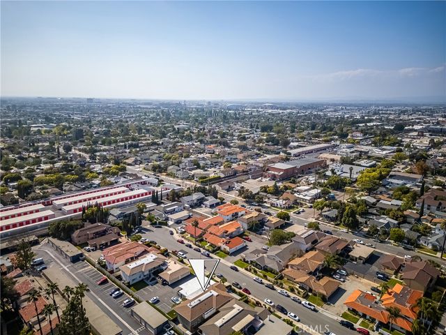 338 W Kelly B, Orange, CA 92866