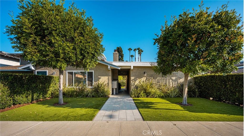 338 W Kelly B, Orange, CA 92866