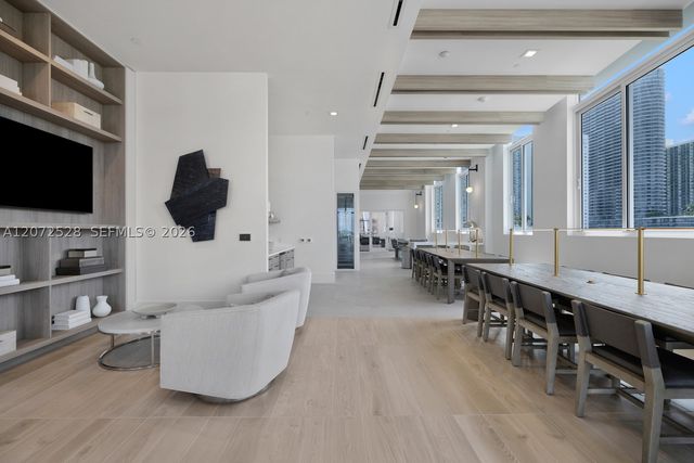 2000 Biscayne Blvd 2615, Miami, FL 33137