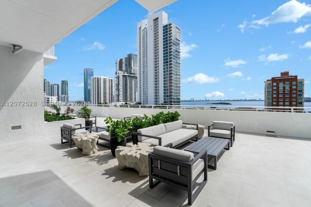 2000 Biscayne Blvd 2615, Miami, FL 33137