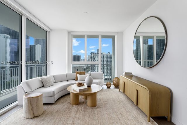 2000 Biscayne Blvd 2615, Miami, FL 33137