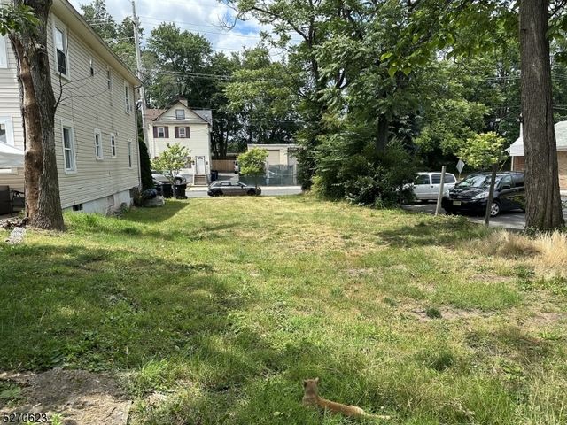 647 S 2Nd St, Plainfield City, NJ 07060