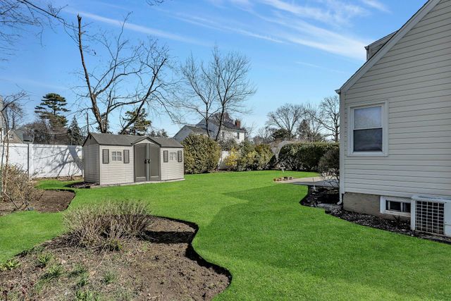 579 Dartmouth Street, Westbury, NY 11590