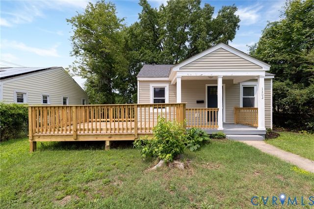 1302 Mount Erin Dr, Richmond, VA 23231