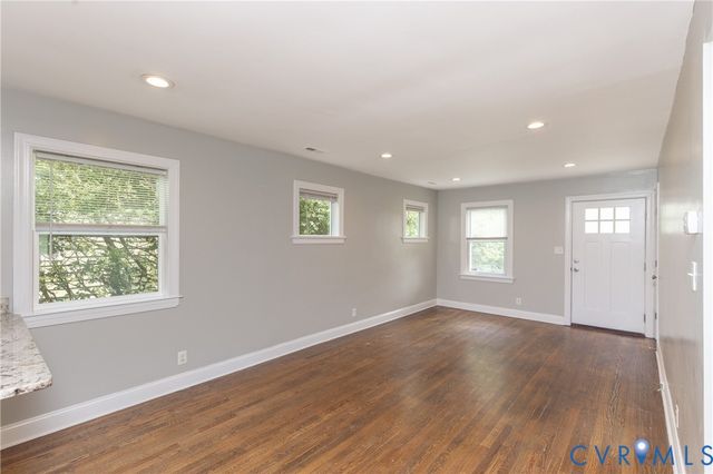 1302 Mount Erin Dr, Richmond, VA 23231