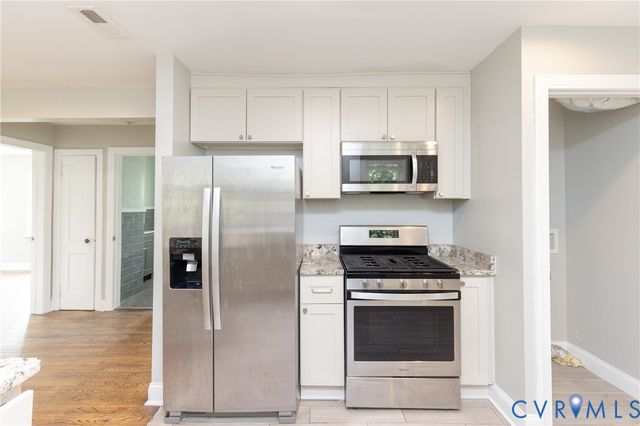 1302 Mount Erin Dr, Richmond, VA 23231