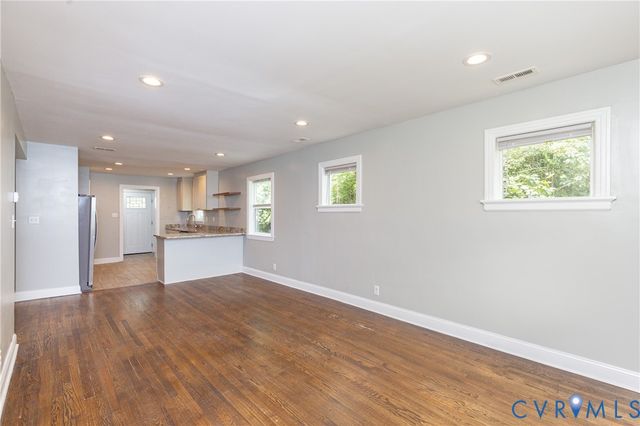 1302 Mount Erin Dr, Richmond, VA 23231