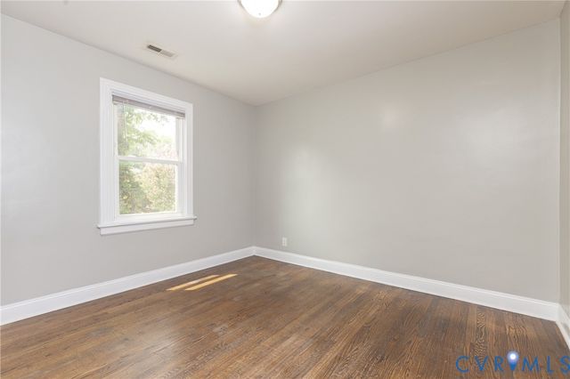 1302 Mount Erin Dr, Richmond, VA 23231