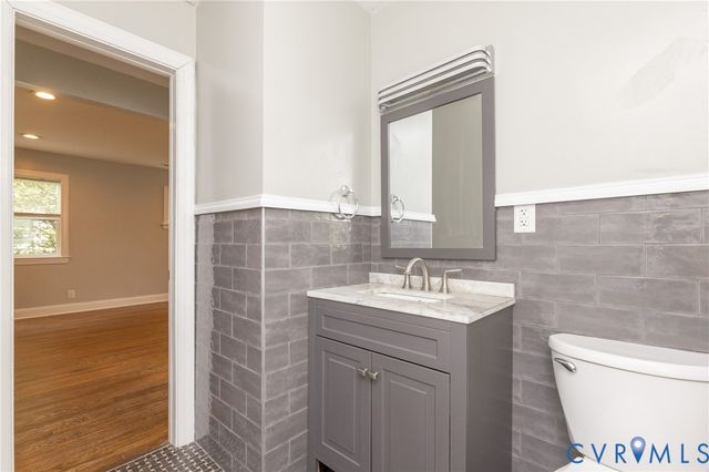 1302 Mount Erin Dr, Richmond, VA 23231