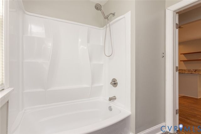 1302 Mount Erin Dr, Richmond, VA 23231