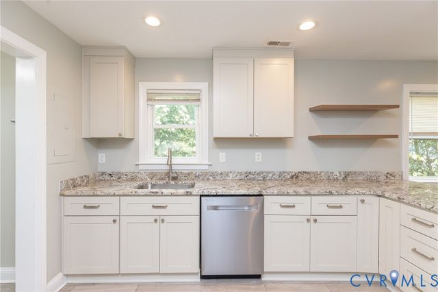 1302 Mount Erin Dr, Richmond, VA 23231