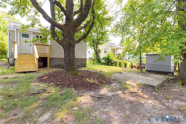 1302 Mount Erin Dr, Richmond, VA 23231
