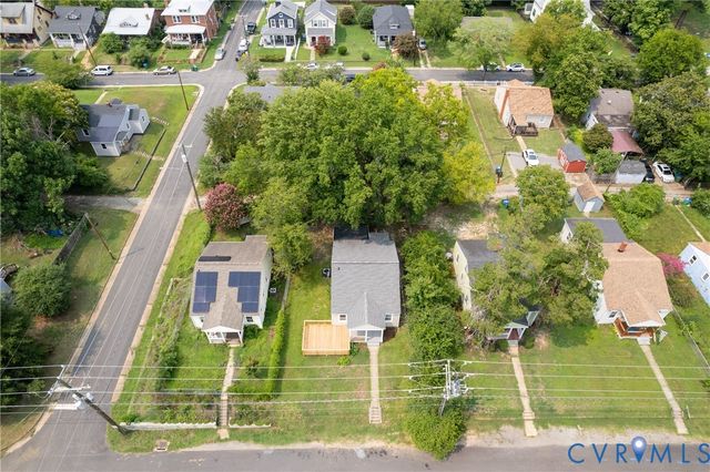 1302 Mount Erin Dr, Richmond, VA 23231
