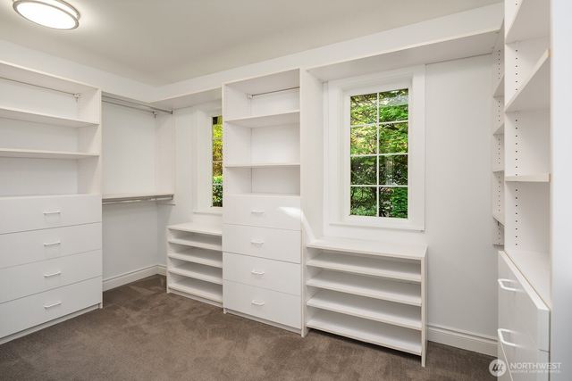 949 207th Avenue NE, Sammamish, WA 98074