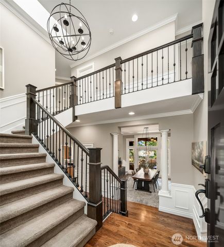 949 207th Avenue NE, Sammamish, WA 98074