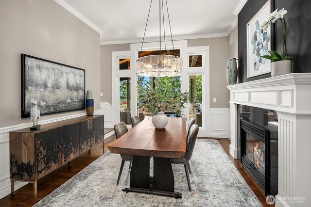 949 207th Avenue NE, Sammamish, WA 98074