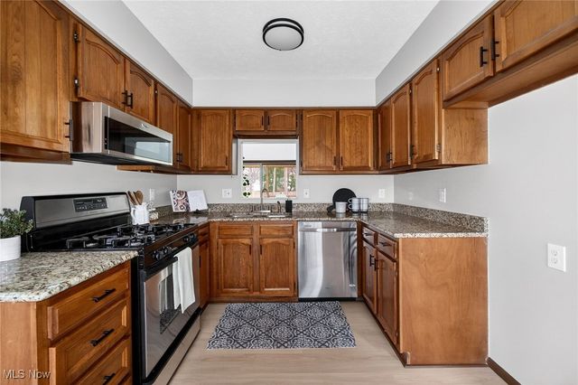 7627 Newton Drive, Mentor, OH 44060