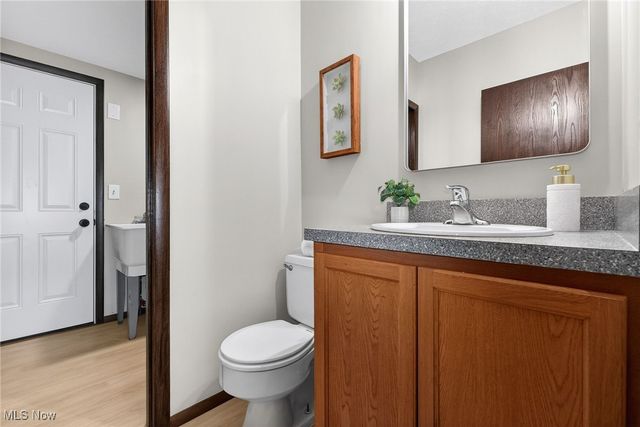 7627 Newton Drive, Mentor, OH 44060