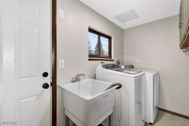 7627 Newton Drive, Mentor, OH 44060