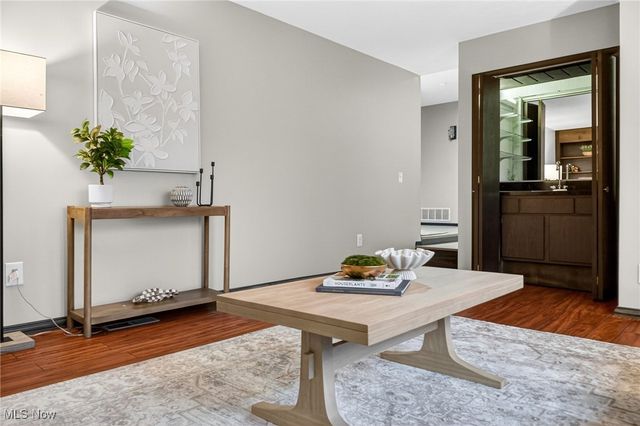 7627 Newton Drive, Mentor, OH 44060