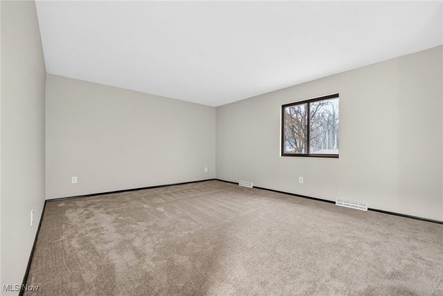 7627 Newton Drive, Mentor, OH 44060