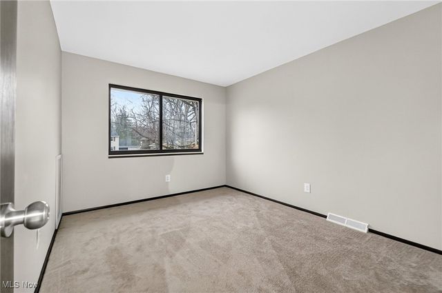 7627 Newton Drive, Mentor, OH 44060