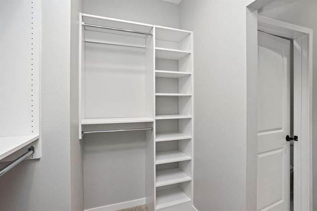 2732 Fleur Drive 20, Des Moines, IA 50321