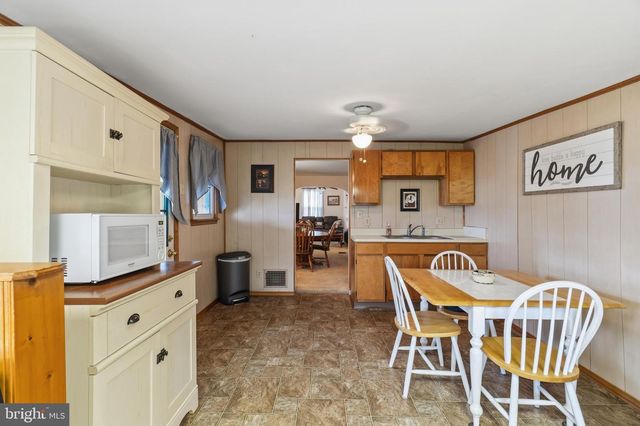 412 APPLE AVE, Middletown, PA 17057