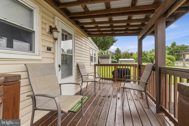412 APPLE AVE, Middletown, PA 17057