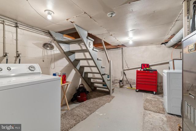 412 APPLE AVE, Middletown, PA 17057