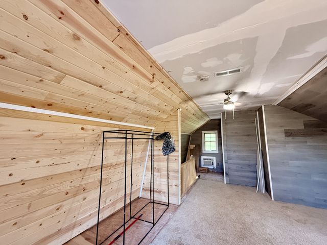 374 State Line Rd, Loretto, TN 38469
