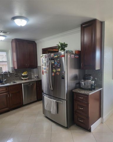 20051 Crescent Creck Drive, Katy, TX 77449