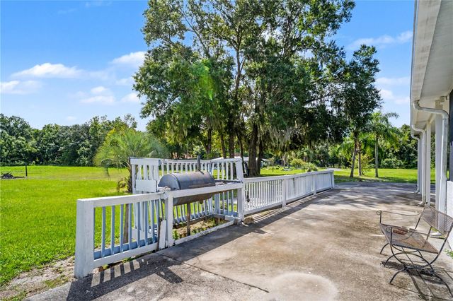 2422 BERRY ROAD, Plant City, FL 33567