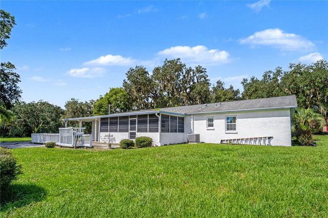 2422 BERRY ROAD, Plant City, FL 33567
