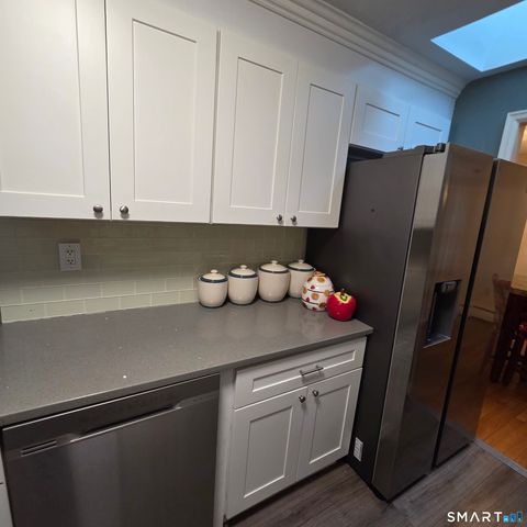 48 Collier Circle, Hamden, CT 06518