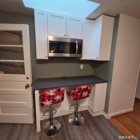 48 Collier Circle, Hamden, CT 06518