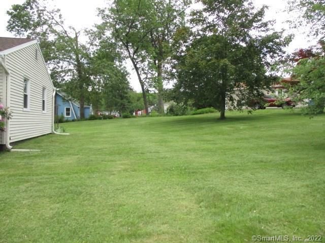 48 Collier Circle, Hamden, CT 06518