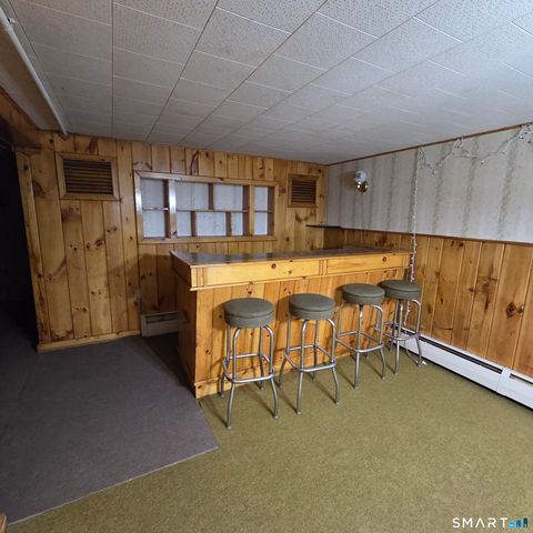 48 Collier Circle, Hamden, CT 06518