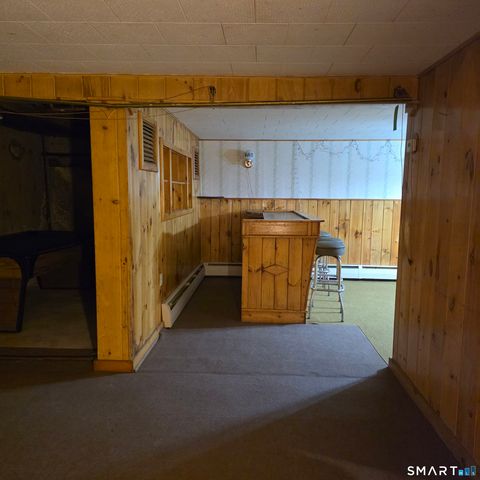 48 Collier Circle, Hamden, CT 06518