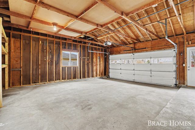 6835 Country View Drive, Kalamazoo, MI 49009