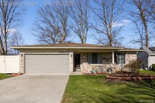 39117 Della Rosa Drive, Sterling Heights, MI 48313