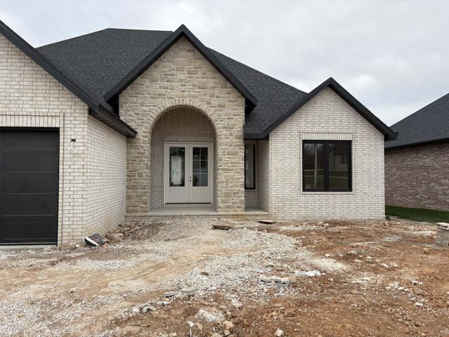 5064 E Ferdinand Court, Springfield, MO 65802