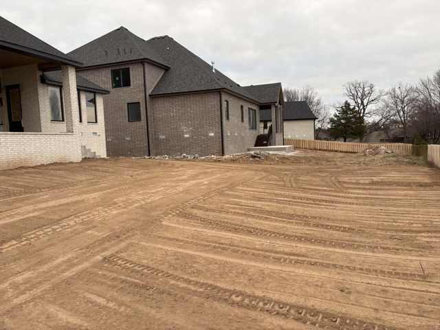 5064 E Ferdinand Court, Springfield, MO 65802