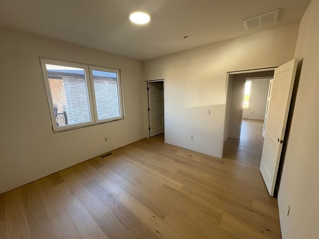 5064 E Ferdinand Court, Springfield, MO 65802