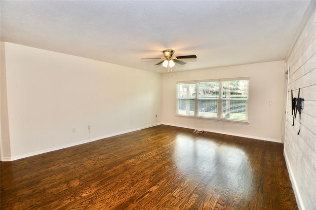 895 NORMANDY TRACE ROAD 895, Tampa, FL 33602