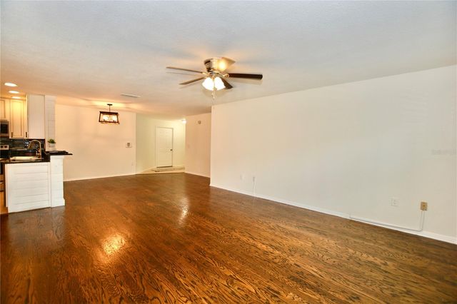 895 NORMANDY TRACE ROAD 895, Tampa, FL 33602