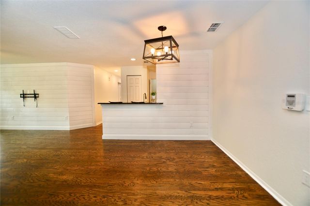 895 NORMANDY TRACE ROAD 895, Tampa, FL 33602