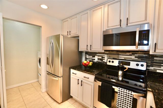 895 NORMANDY TRACE ROAD 895, Tampa, FL 33602