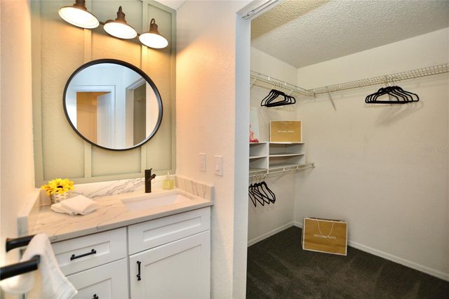 895 NORMANDY TRACE ROAD 895, Tampa, FL 33602